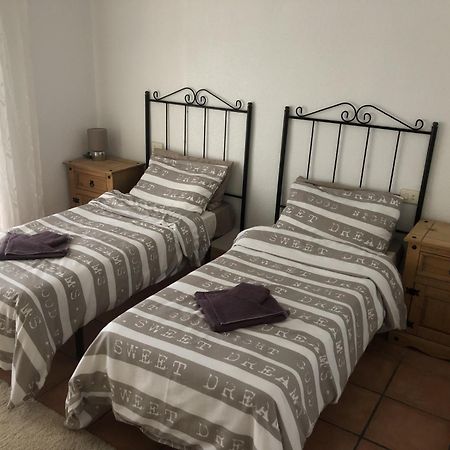 Puerto De Mazarron Large House With Roof Terrace & Sea Views-5 Guests Have 3 Bedrooms & 1 To 4 Guests Have 2 Bedrooms Exterior photo