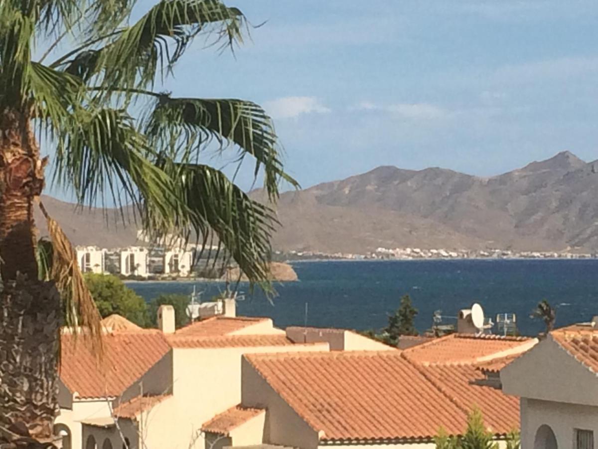 Puerto De Mazarron Large House With Roof Terrace & Sea Views-5 Guests Have 3 Bedrooms & 1 To 4 Guests Have 2 Bedrooms Exterior photo