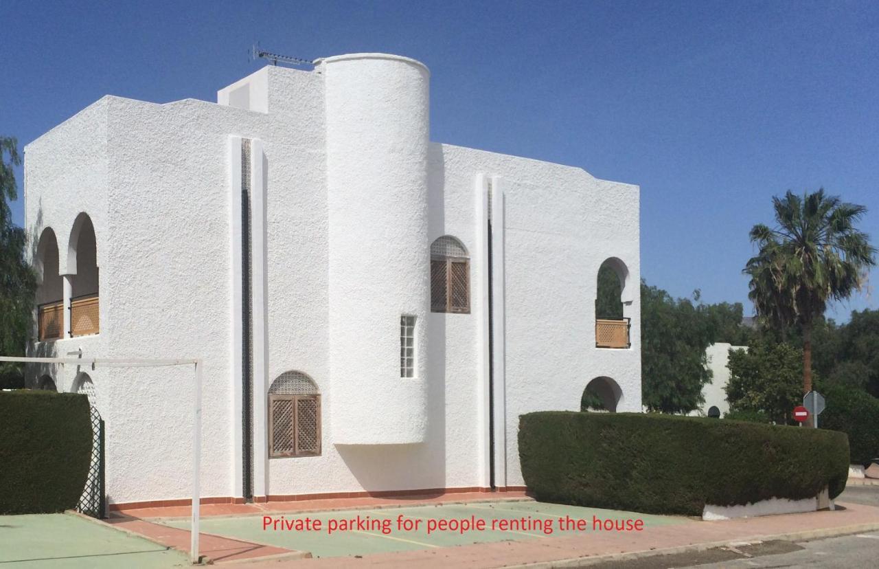 Puerto De Mazarron Large House With Roof Terrace & Sea Views-5 Guests Have 3 Bedrooms & 1 To 4 Guests Have 2 Bedrooms Exterior photo