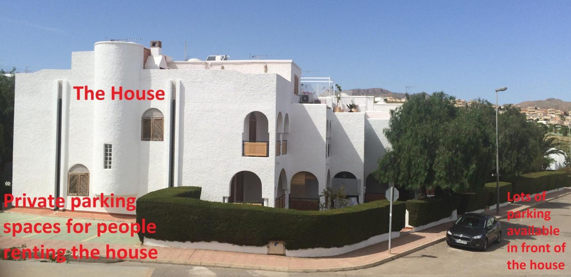 Puerto De Mazarron Large House With Roof Terrace & Sea Views-5 Guests Have 3 Bedrooms & 1 To 4 Guests Have 2 Bedrooms Exterior photo